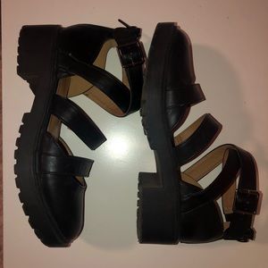 Platform sandals
